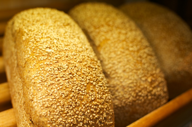 Vollkorn Weizen-Hefe-Sesam-Brot